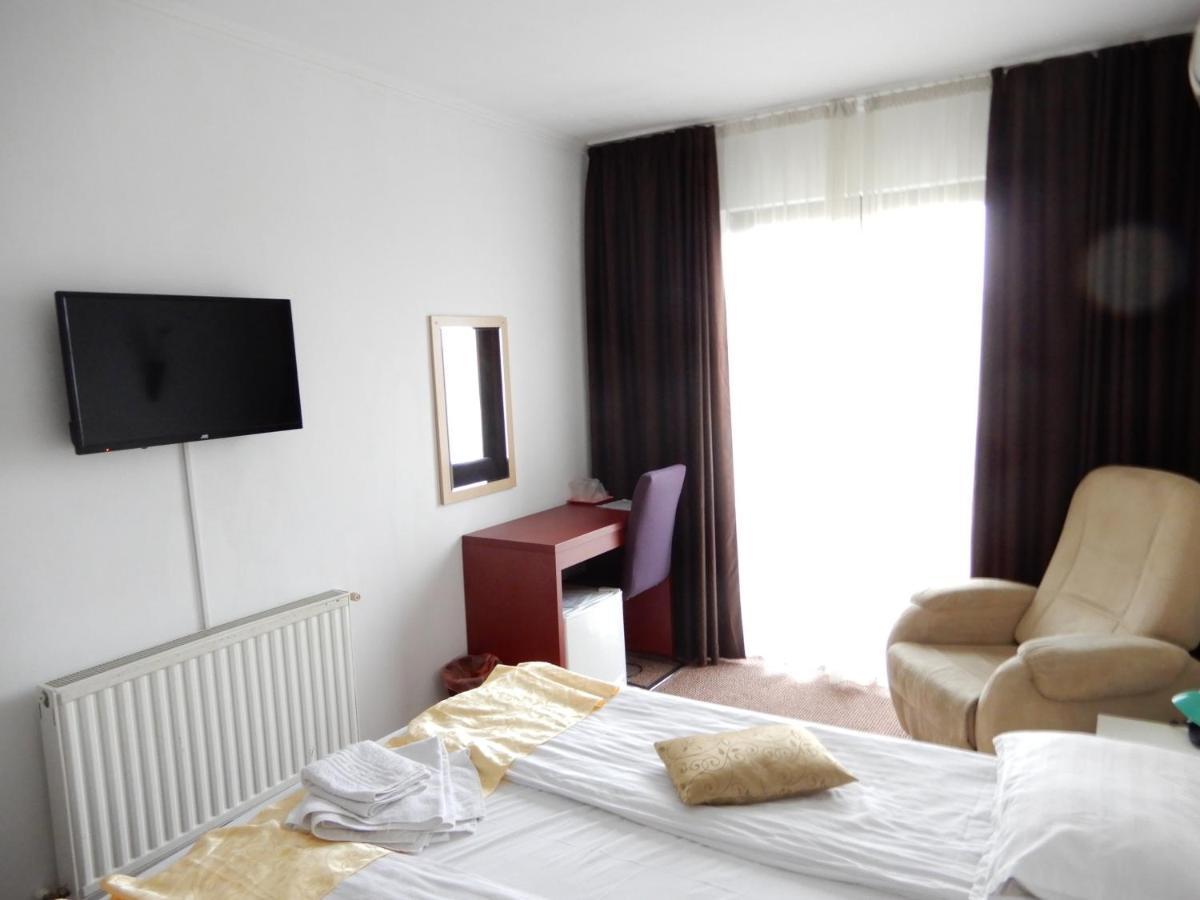 Rhc Royal Hotel Oradea Exteriér fotografie