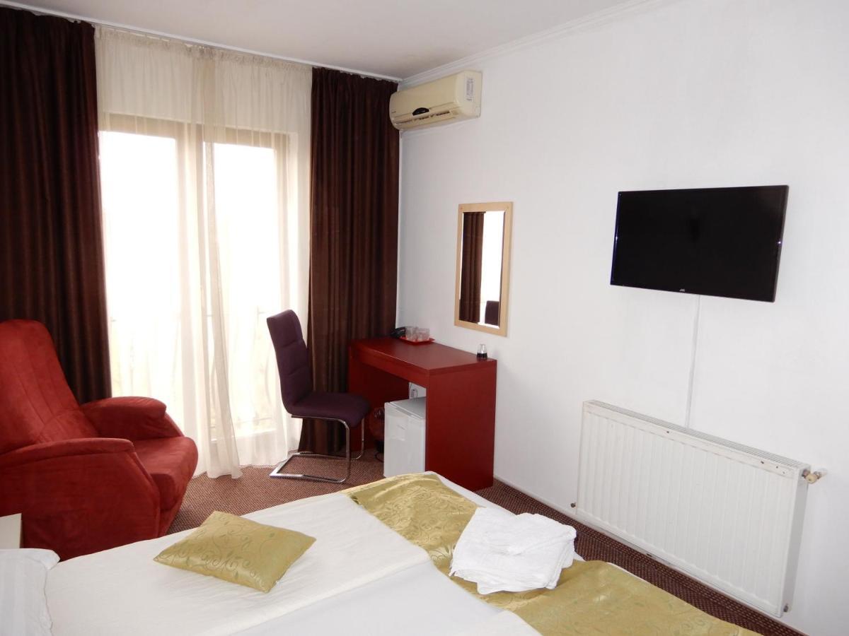 Rhc Royal Hotel Oradea Exteriér fotografie