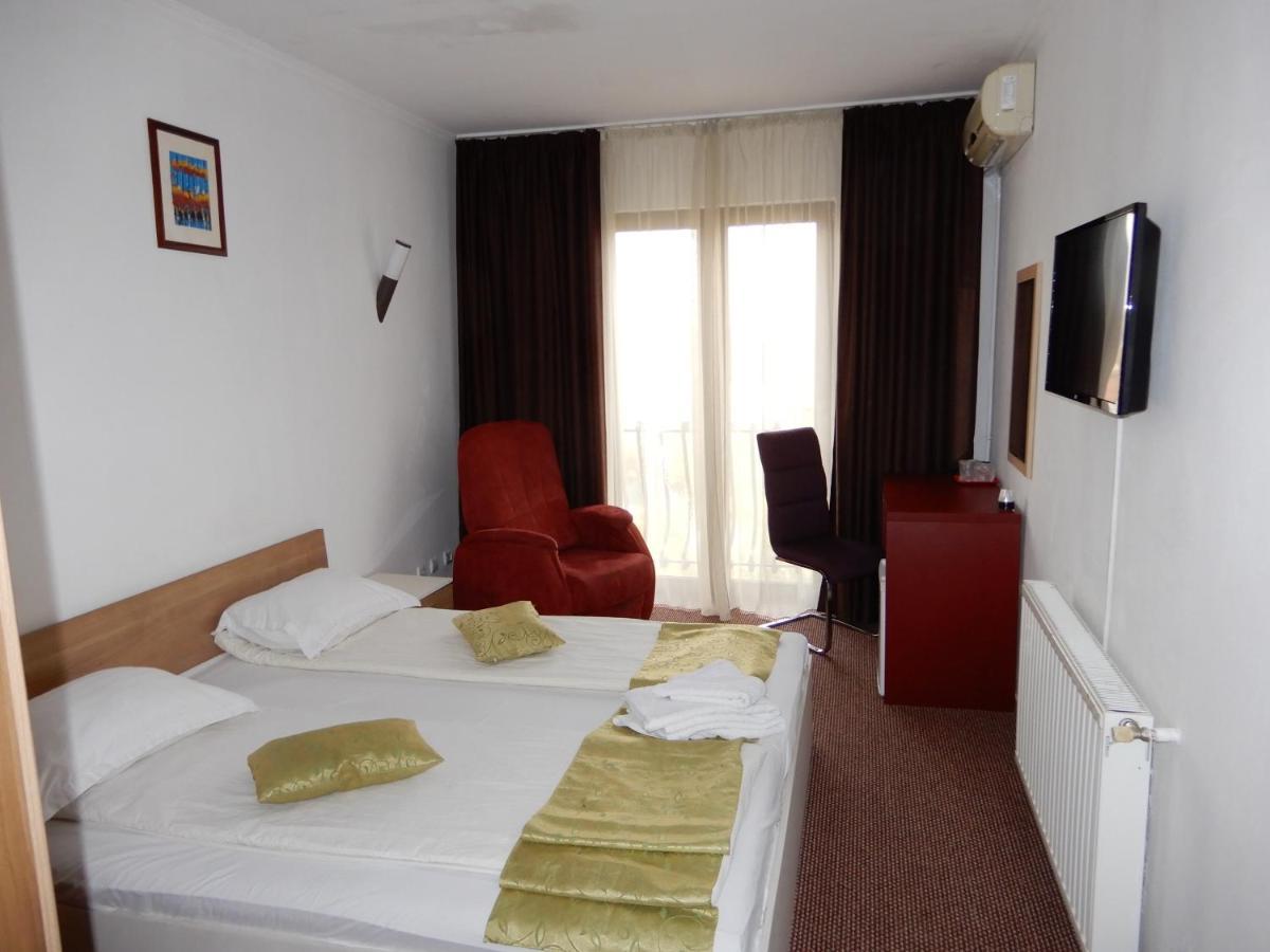 Rhc Royal Hotel Oradea Exteriér fotografie