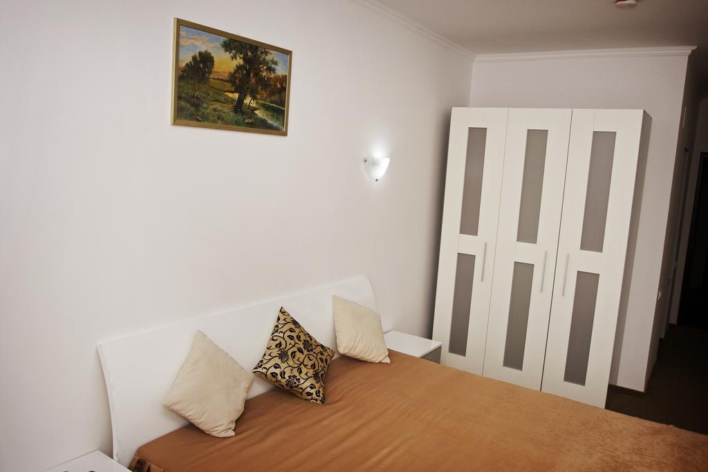 Rhc Royal Hotel Oradea Pokoj fotografie