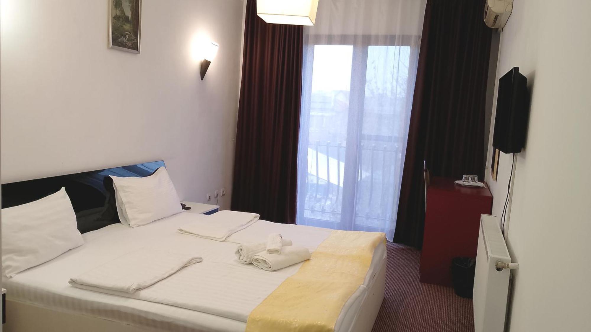 Rhc Royal Hotel Oradea Exteriér fotografie