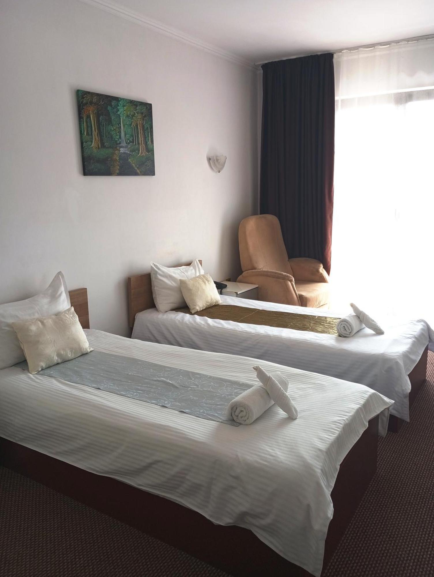 Rhc Royal Hotel Oradea Exteriér fotografie