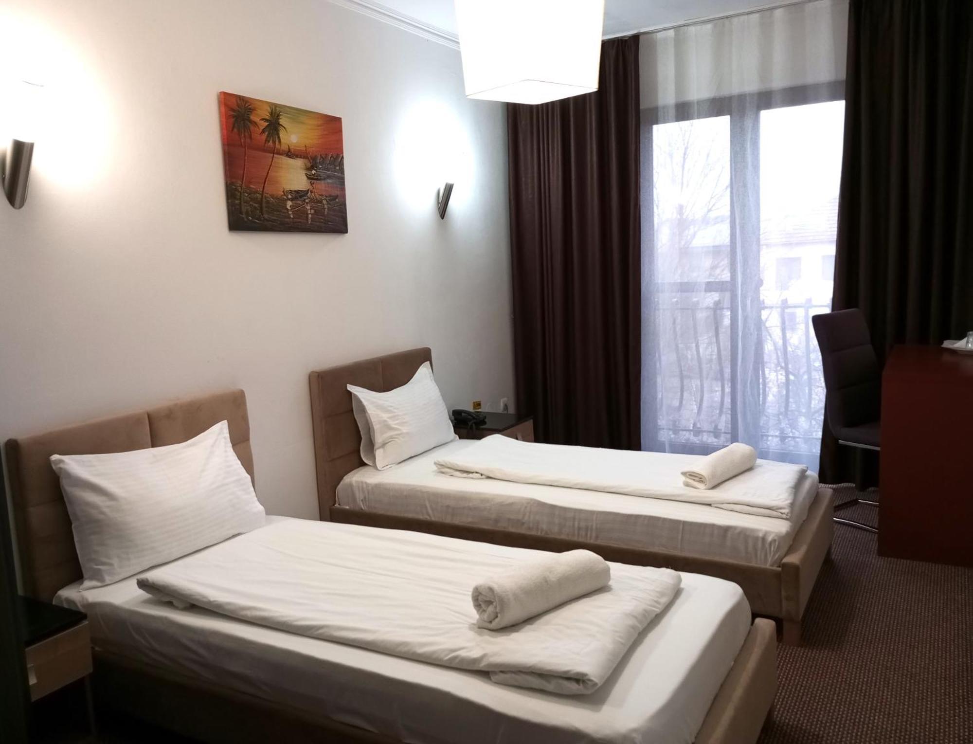 Rhc Royal Hotel Oradea Exteriér fotografie